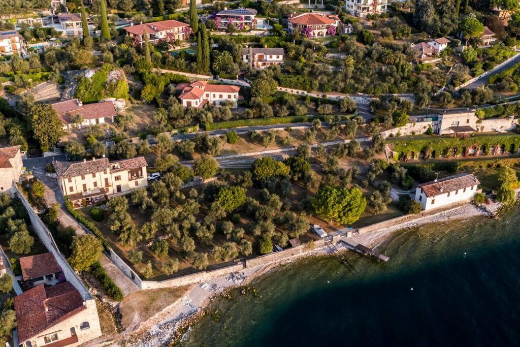 Oleandro Apartment Directly On The Lake Gargnano Exterior photo